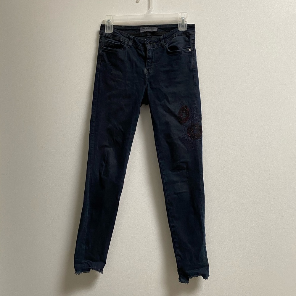 Zara Embroidered Dark Wash Skinny Jeans US 2